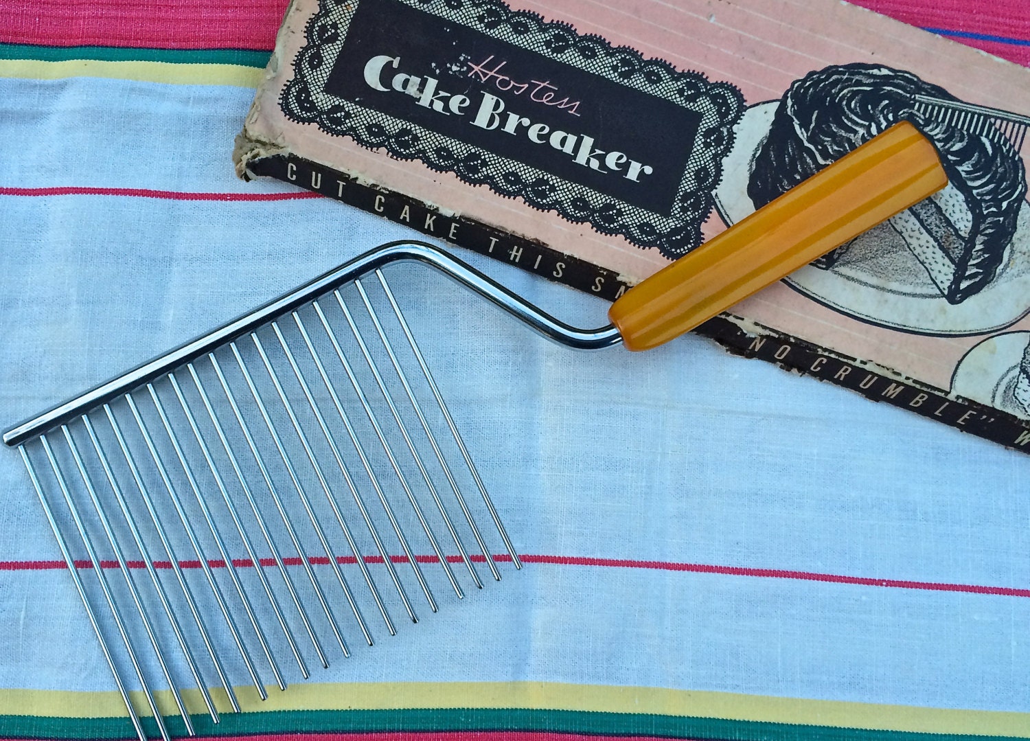 Bakelite cake cutter, “Hostess cake Breaker”, adorable vintage
