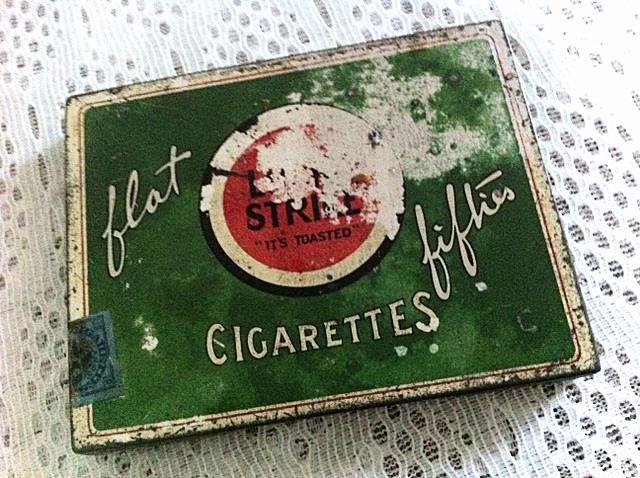 1930's Vintage Lucky Strike Cigarette Tin box / Art Deco