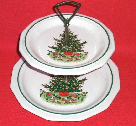 Pfaltzgraff CHRISTMAS HERITAGE 2 Tier Tidbit Serving Plate Excellent