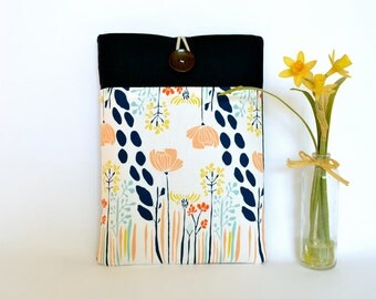 Kindle Cover, Kindle Paperwhite Cover, Kindle Voyage Cover, Fire HD 8, Fire HD 10 - Flowers