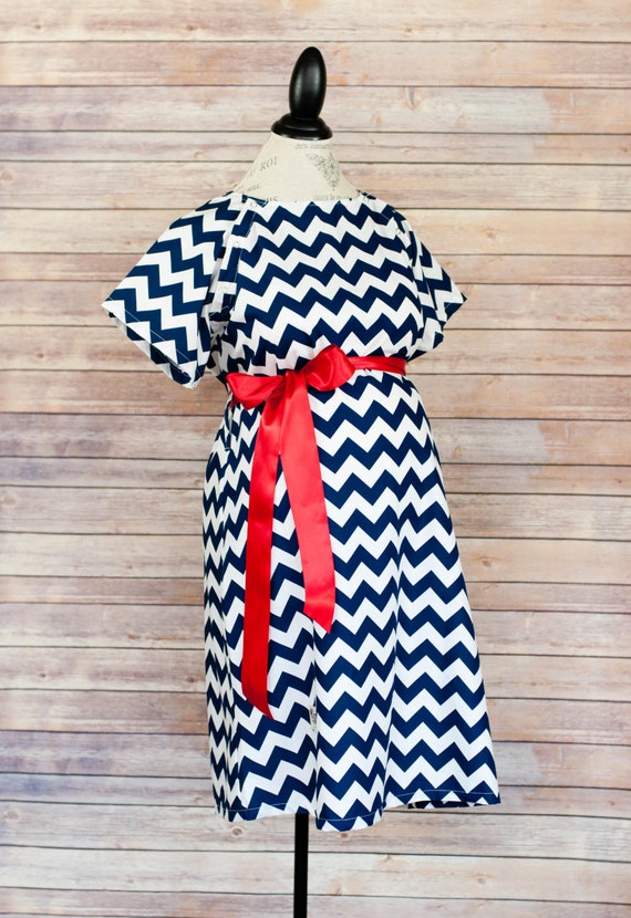 maternity and delivery gown
