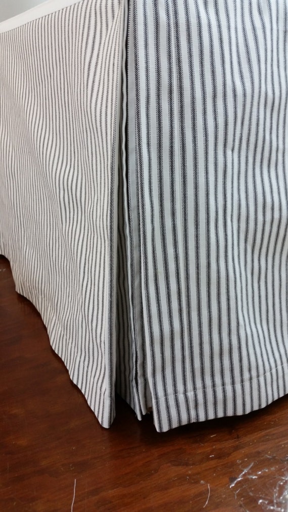 Three sided Bed skirt for daybed 75 x 39 x 16 by KirtamDesigns