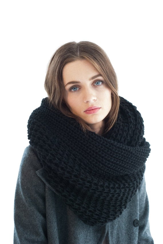 Scarf / Chunky Scarf / Infinity Scarves / Winter Shawl / Loop