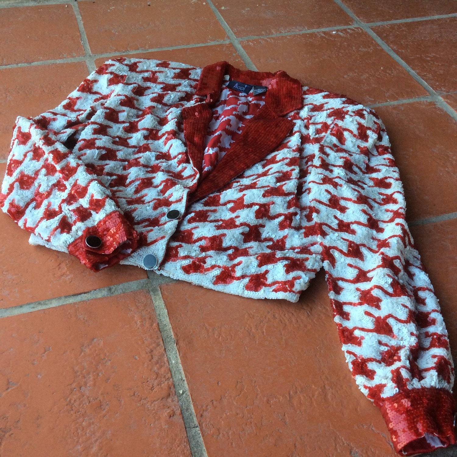 cropped Sequnned Houndstooth Red Evening Jacket 80’s – Haute Juice