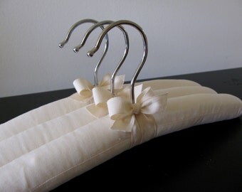 Organic Baby Hangers, Baby Hangers, Organic covered Baby Hangers, Organic Infant Hangers, Organic Covered Hangers, Natural Baby Hangers