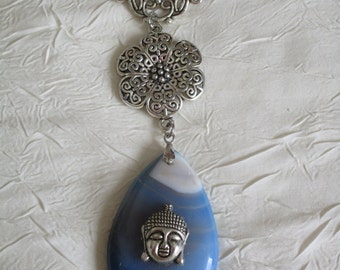 Bijou pour foulard en métal argenté "Bouddha sur agate onyx"