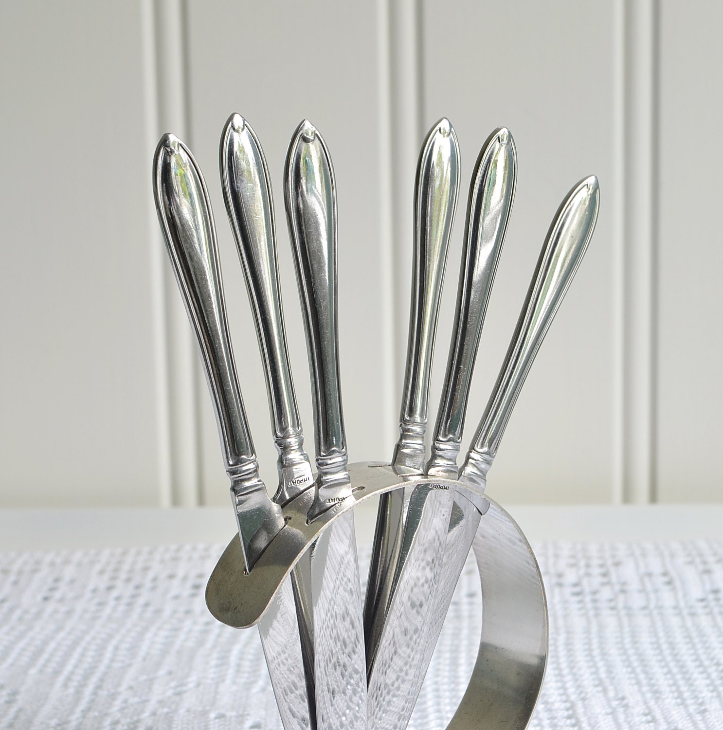 Cheese and fruit knives with holder, vintage knife stand Haute Juice