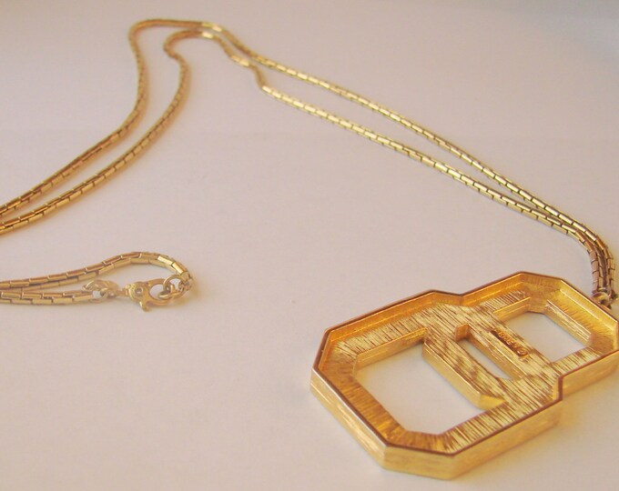 80s Modernist Monet Pendant Necklace / Designer Signed / Creamy White / Art Moderne / Jewelry / Jewellery