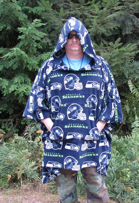 NFL Team poncho, Mens poncho, Steelers Poncho, Hooded fleece Poncho