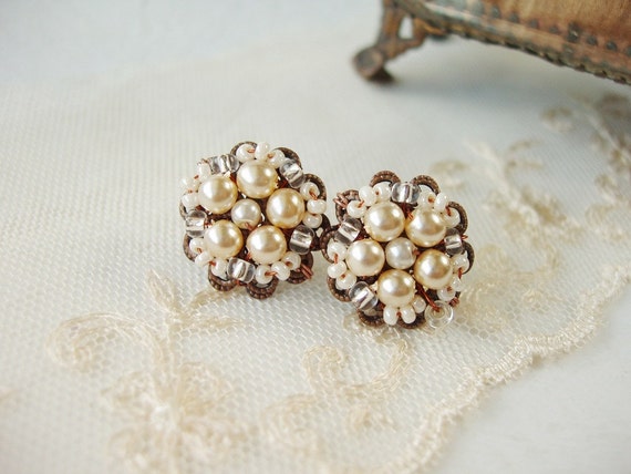 Pretty Pearl Earrings. Pearl Jewelry. Boho Pearl Bridal Jewelry. Pearl Studs. Informal Dress Code. Historical Jewelry. Bridal Earrings