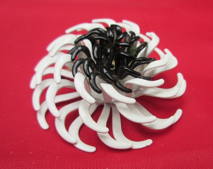 Flower Brooch Black and White Enamel swirl domed pin Mid century