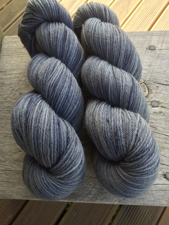 Natural dyed New Zealand merino wool yarn
