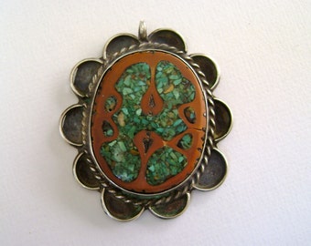 vintage sterling nut shell and crushed turquoise pendant