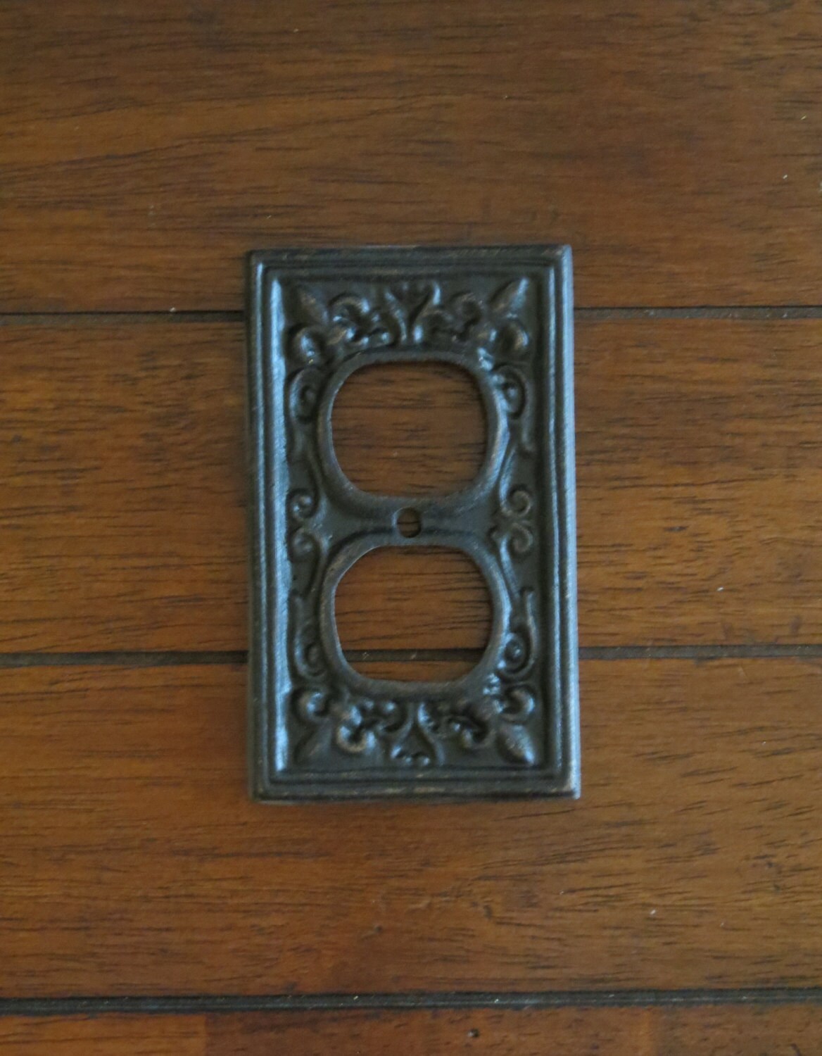 Electric outlet cover/ Black or Pick Your Color / Fleur de lis