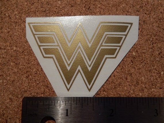 Wonder Woman Vinyl Decal by miisong on Etsy