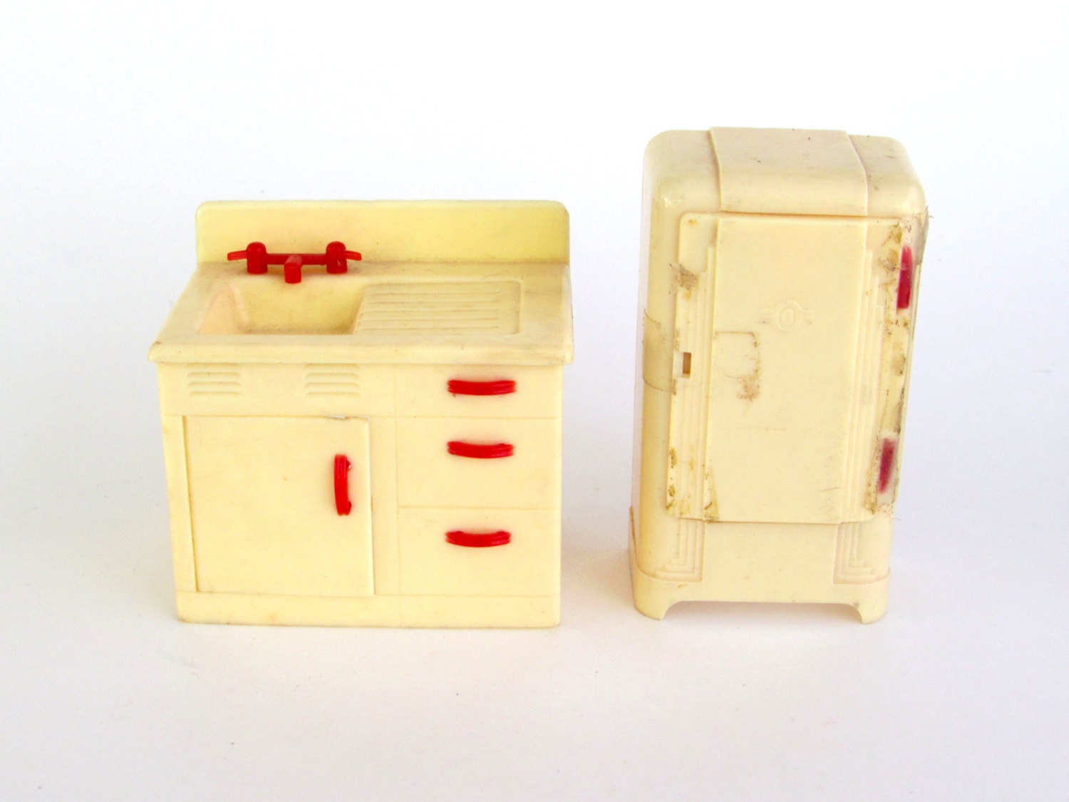 vintage plastic dollhouse furniture