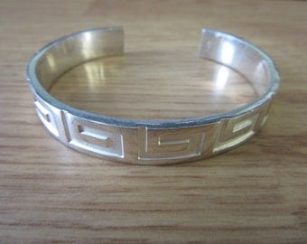 Authentic GUCCI Cuff Sterling Silver Bracelet