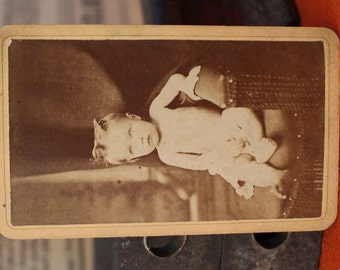 1873 Carte de Visite Chicago, Illinois Precious Girl Angelic