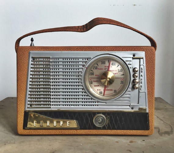 Radio, vintage radio, antique radio, French vintage radio, European radio, French antique radio