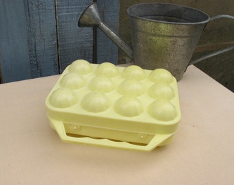 Box in plastic egg - basket eggs