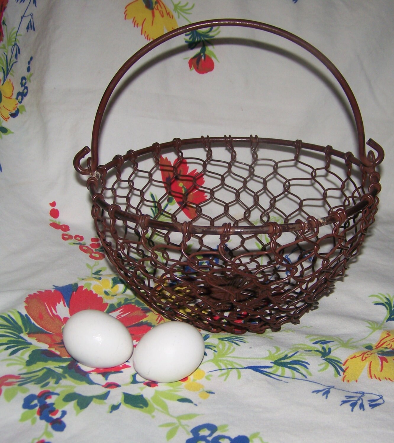 Chicken Wire Basket Brown Burl Finish Farmhouse Décor Country