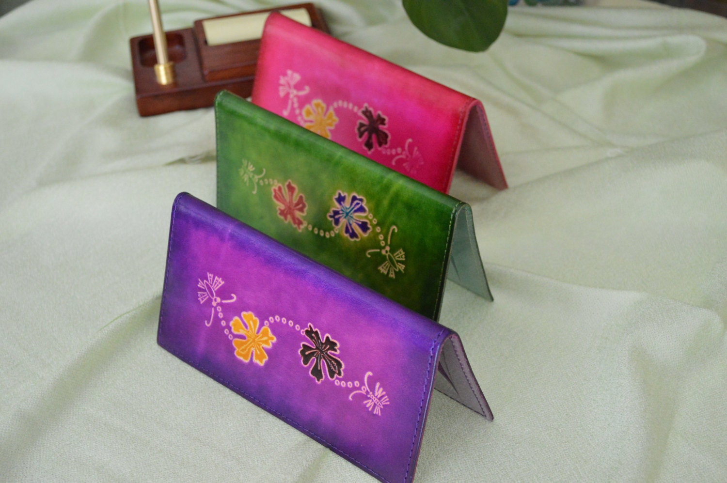 Genuine leather checkbook cover Hawaii Flowers and Bee