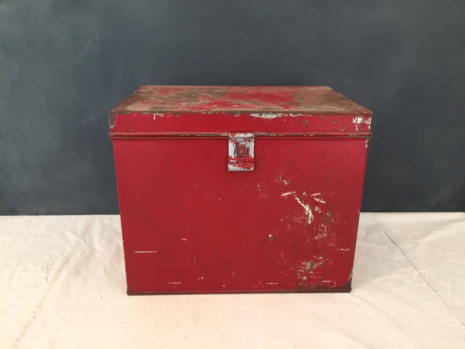 Vintage Red Galvanized Metal Box/Bin Tin Bread Box Schaffer Box