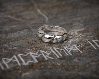 Gyldensgård Ring (sterling silver) viking woman jewelry