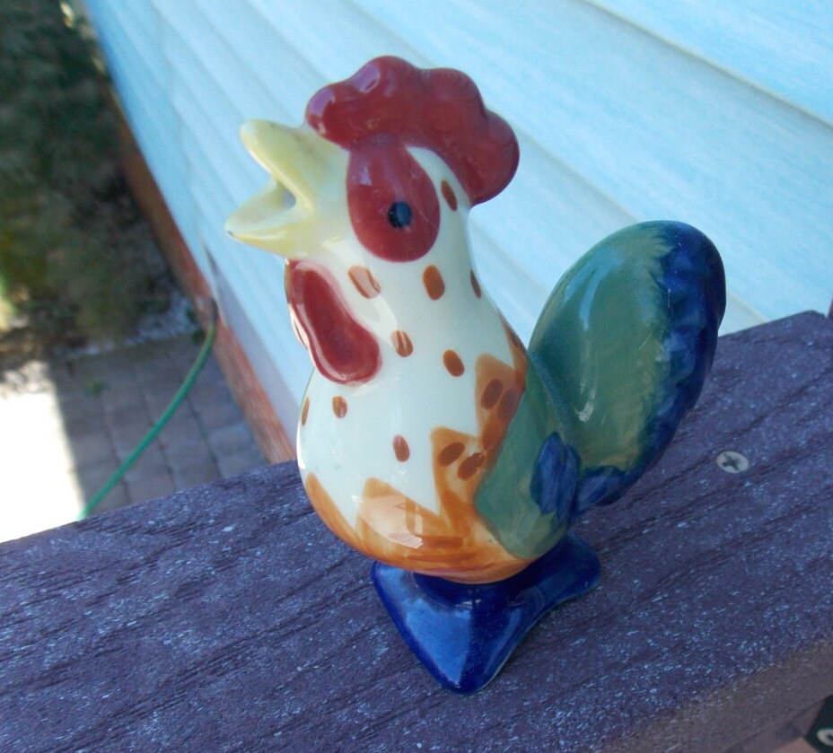 Pfaltzgraff Ceramic Rooster Pie Bird