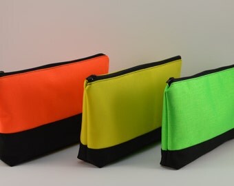 Cordura zipper Pouch. Trousse de toilette. Pencil case. Handmade. Bright colors. Canvas pouch. Travel pouch.make up bag