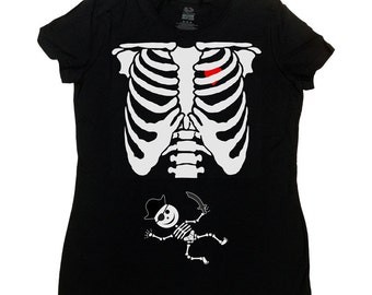 Pregnant Skeleton Shirt Halloween Pregnancy Announcement T Shirt Pregnancy Reveal Shirt Skeleton Baby Girl Pirate T-Shirt Ladies Tee - SA431