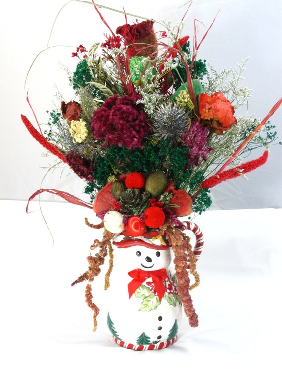 Snowman Vase Christmas Dry Flower Arrangement by MazuriYako