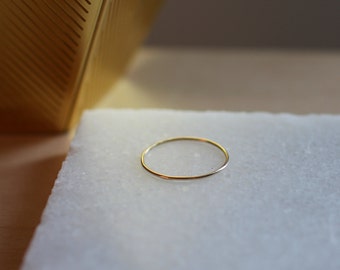 9ct gold solid fine ring | 0.8mm fine gold ring | stacking ring | handmade