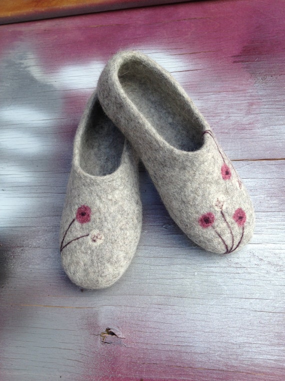 Sale 15% grey felted wool womens slippers by ecoFeltedSlippers