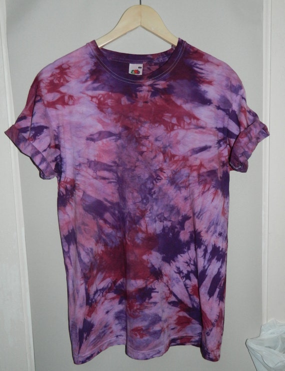 do i wash my tie dye shirt