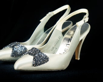 Bridal kitten heels | Etsy