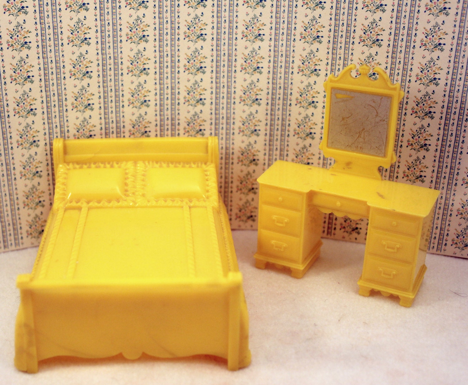 vintage plastic dollhouse furniture