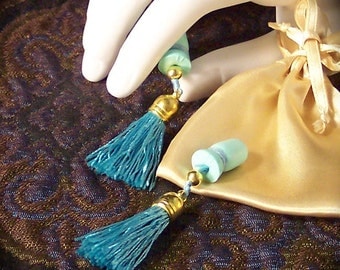 Breakfast at Tiffany's Style Teal & Gold Tassels Sound Reduction Ear Plugs Satin Bag Set