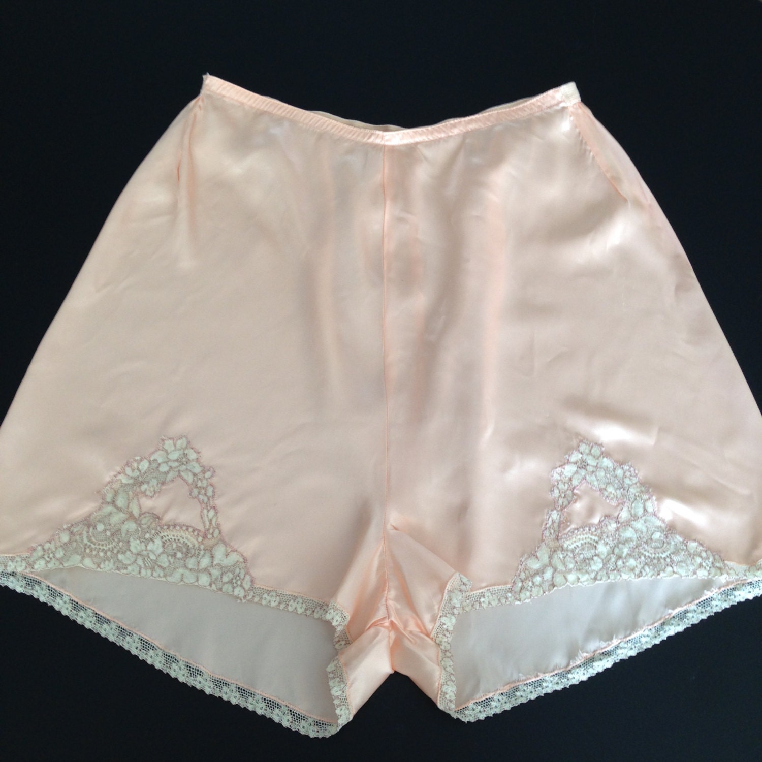 40s peach satin tap pants / M