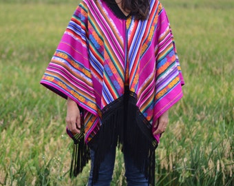 Ecuadorian poncho | Etsy