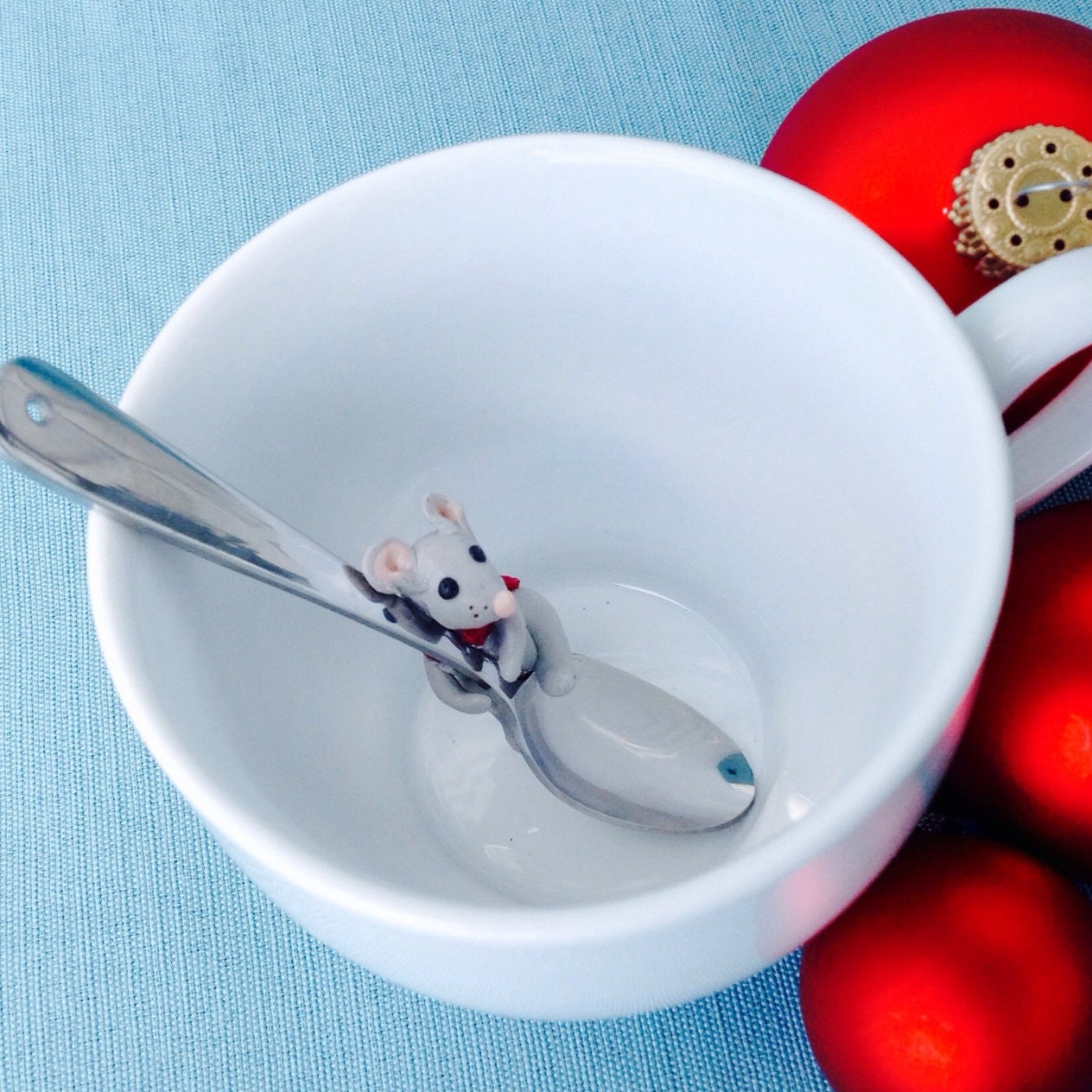 Climbing Mouse in a Spoon Christmas Ornament Tree Decoration