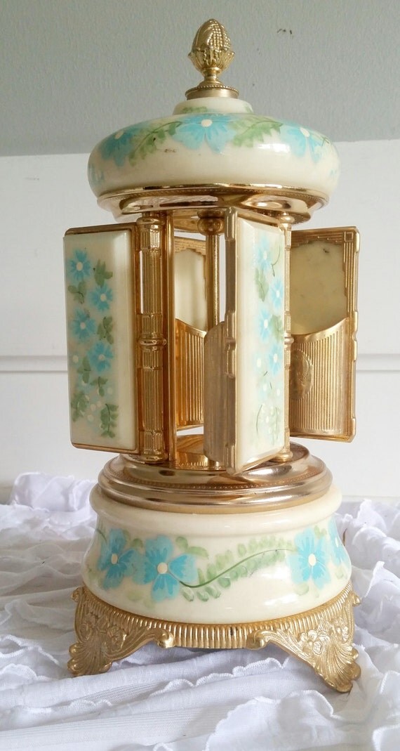 Items similar to VINTAGE Porcelain REUGE Carousel Musical Box Cigarette