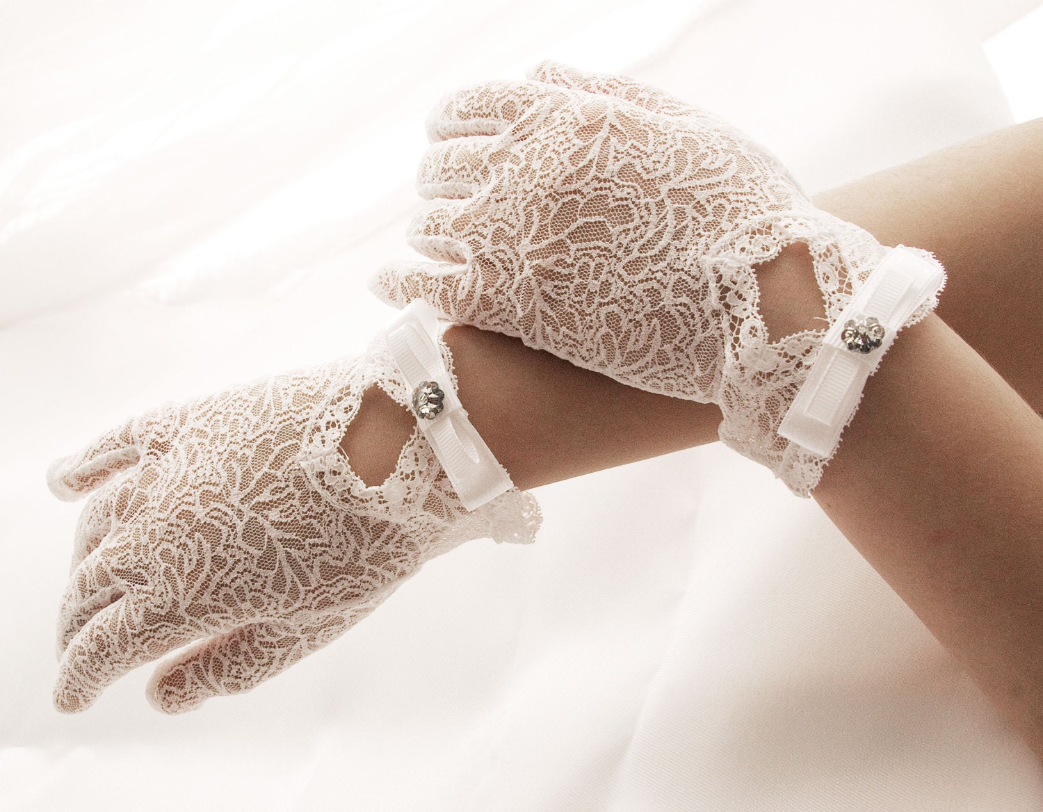 Romantik lace gloves for first communion and wedding flower