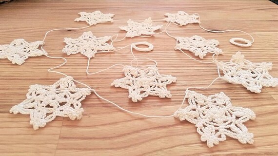 Schneeflocke girlande christbaumkugel von yourcrochethomedecor