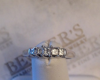 Vintage 14k white gold 5 Graduated Princess Cut Diamond wedding band or engagement ring .50 tw IJ-VS2-SI1, size 7.25