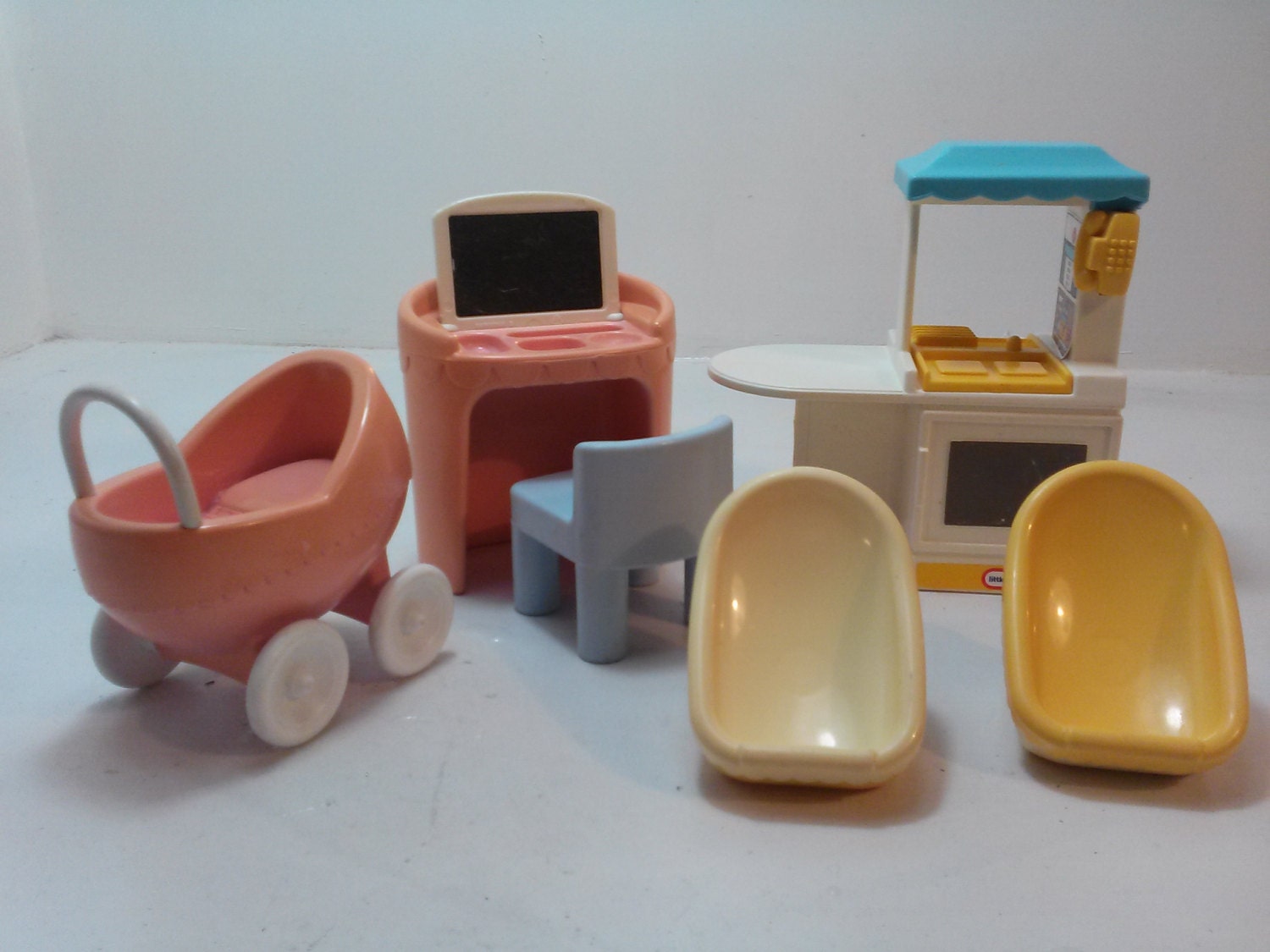Little Tikes Dollhouse Furniture! Haute Juice