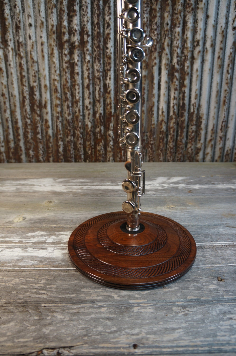 Spiral Flute Stand Walnut
