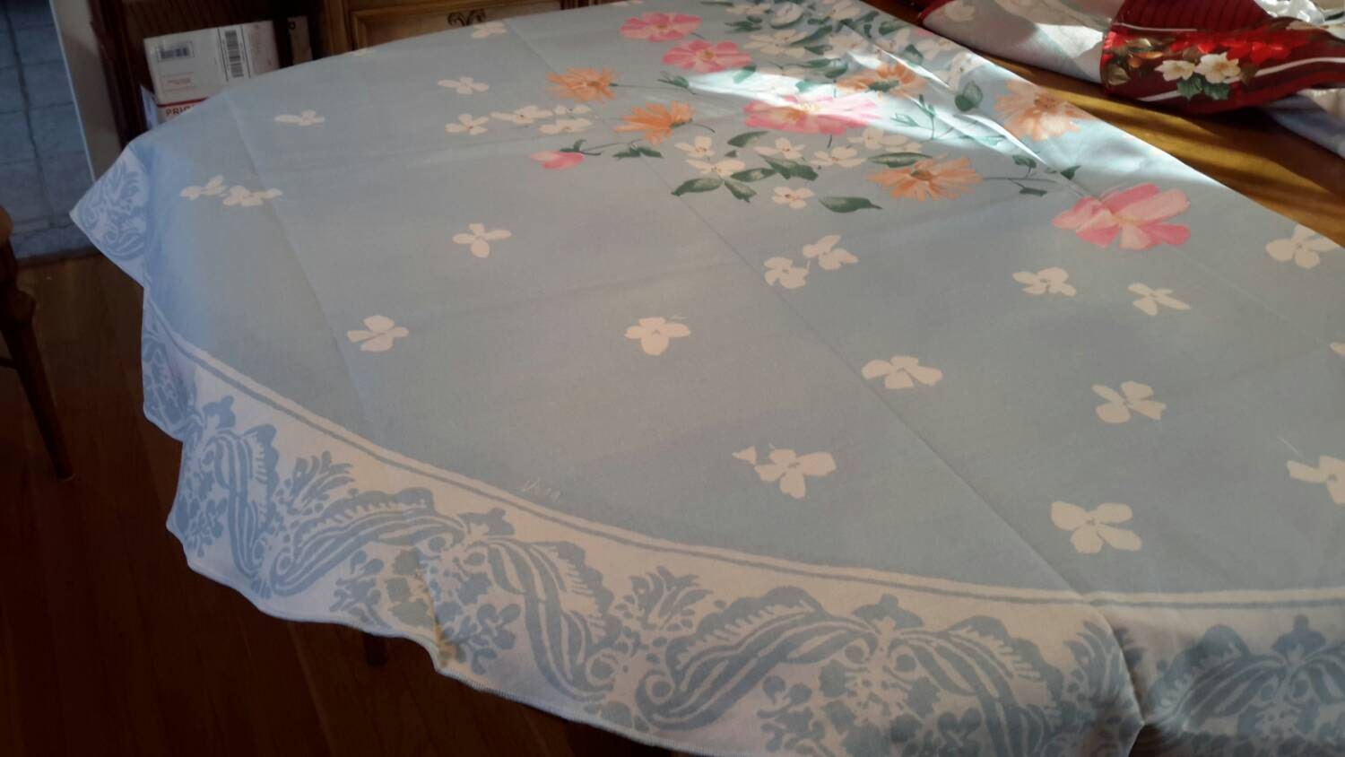 round tablecloth Vera Vintage new Vera Neumann Delf Blue