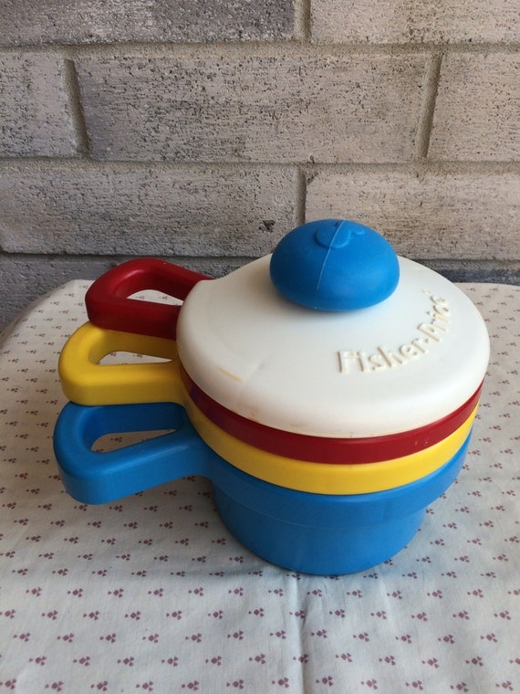 1989 Vintage Fisher  Price  Stackable Pots and Pans  with lid