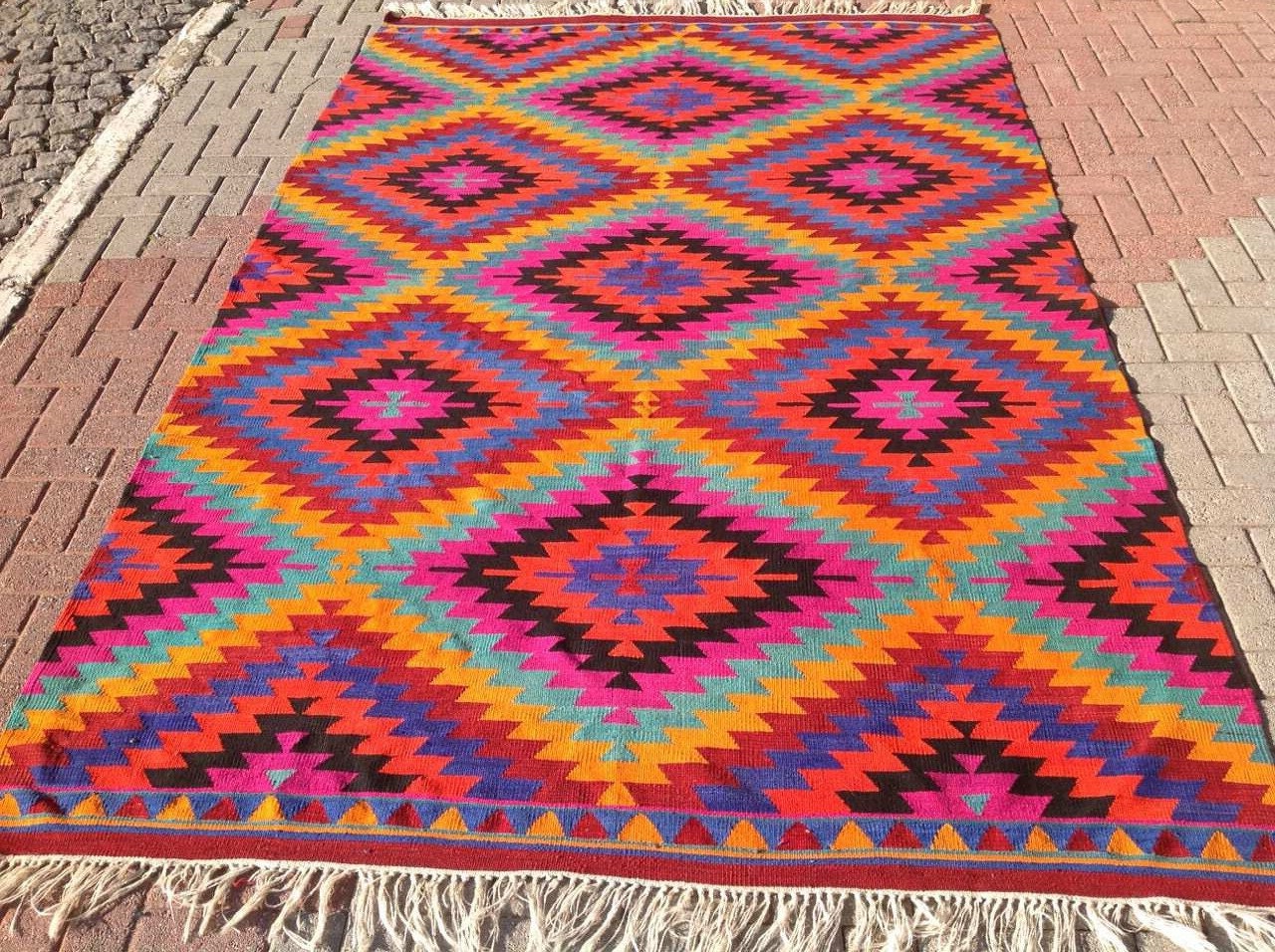 Diamond design Kilim rug 123'' x 80'' Vintage by PocoVintage